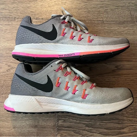 3 pairs of Women’s Nike Shoes - Picture 8 of 16